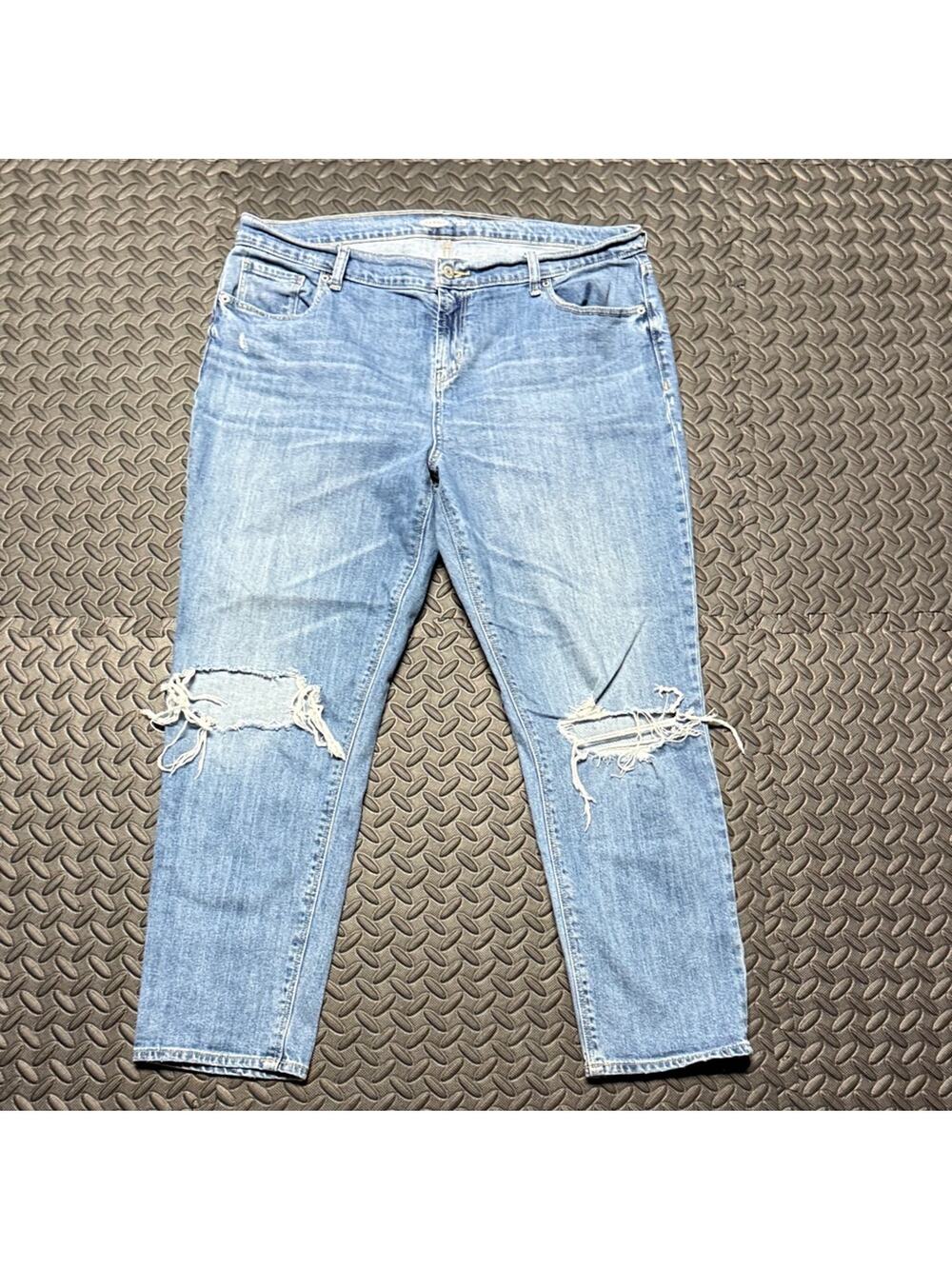 Old Navy Women’s Distressed Blue Jeans Size 14